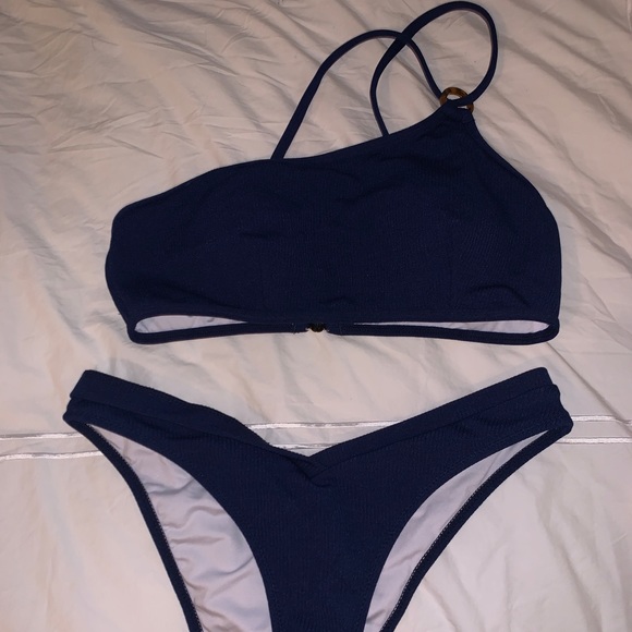 Cupshe Bikini - Picture 1 of 1